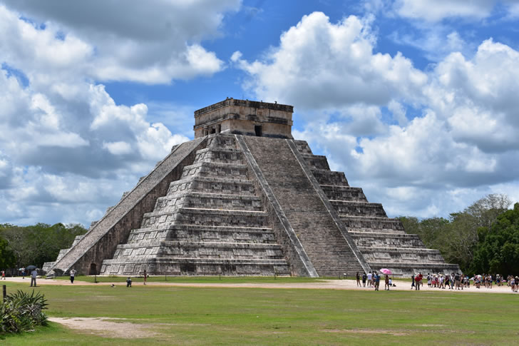 Chichen Itza Pyramid – Mexico