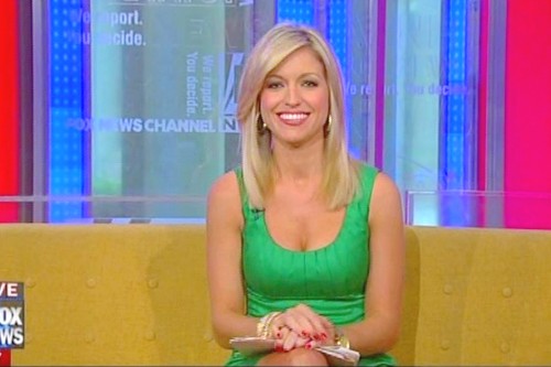 Ainsley-Earhardt-Green-Dress-Cleavage.jpg