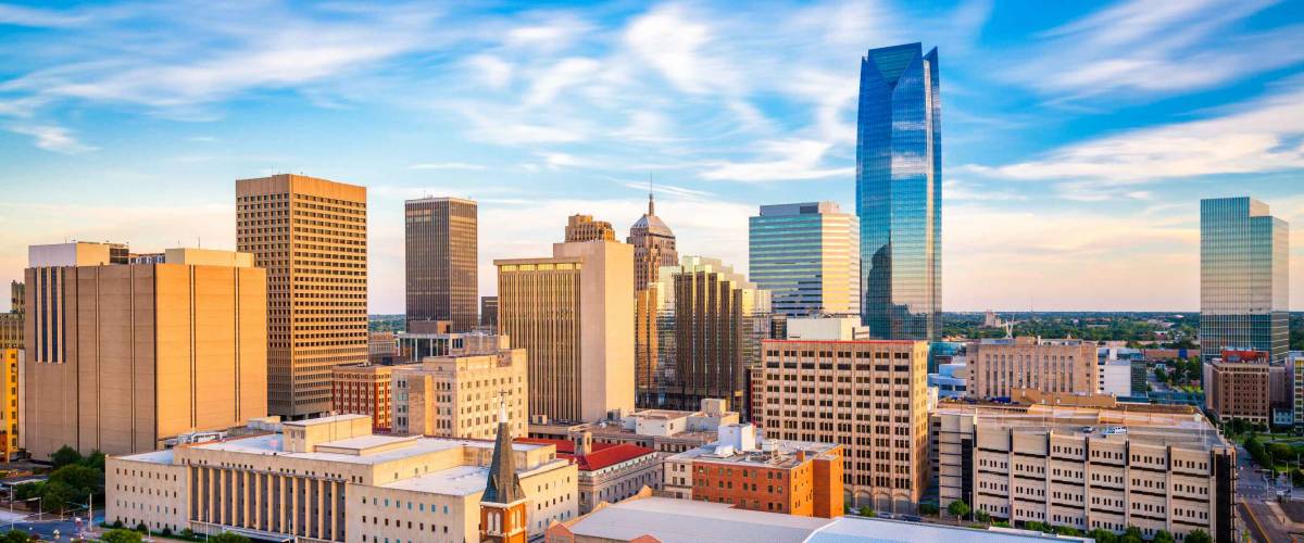 Oklahoma City, Oklahoma, USA downtown skyline at twilight.